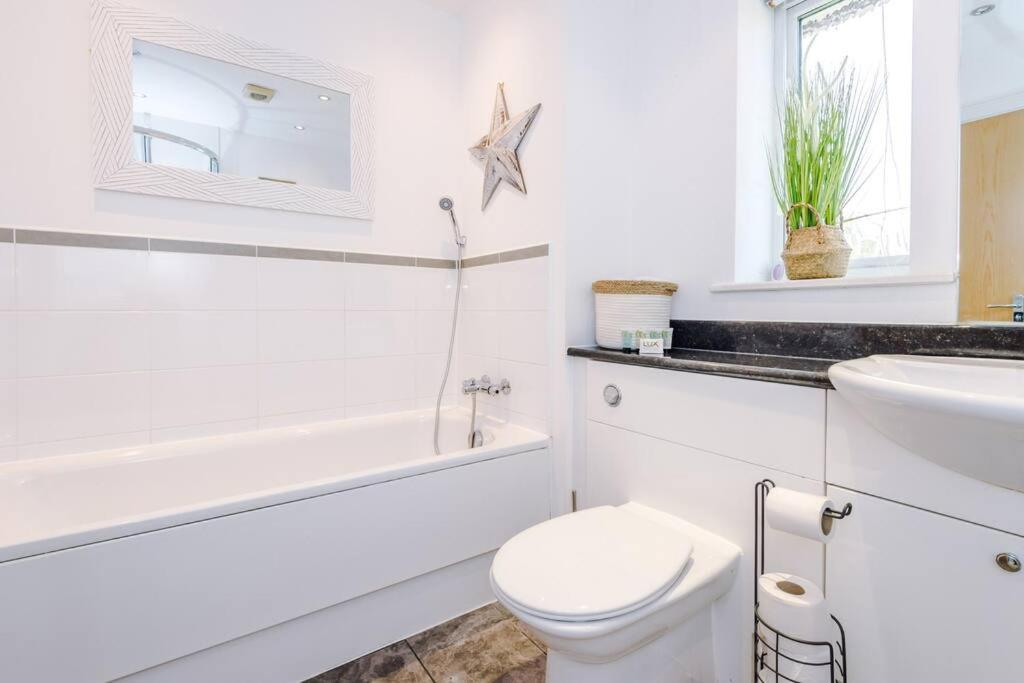 Luxurious Cosy 4br Cheshire