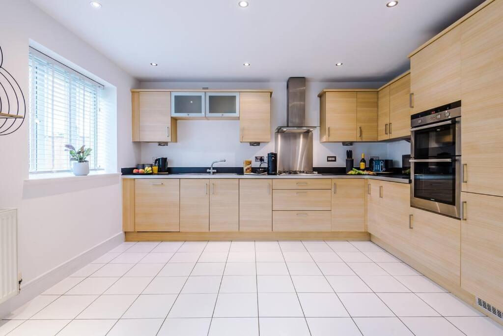Holiday home Luxurious Cosy 4br Cheshire *